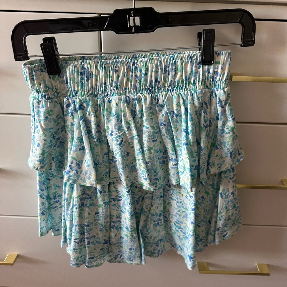Mini beach skirt. Perfect with white tshirt